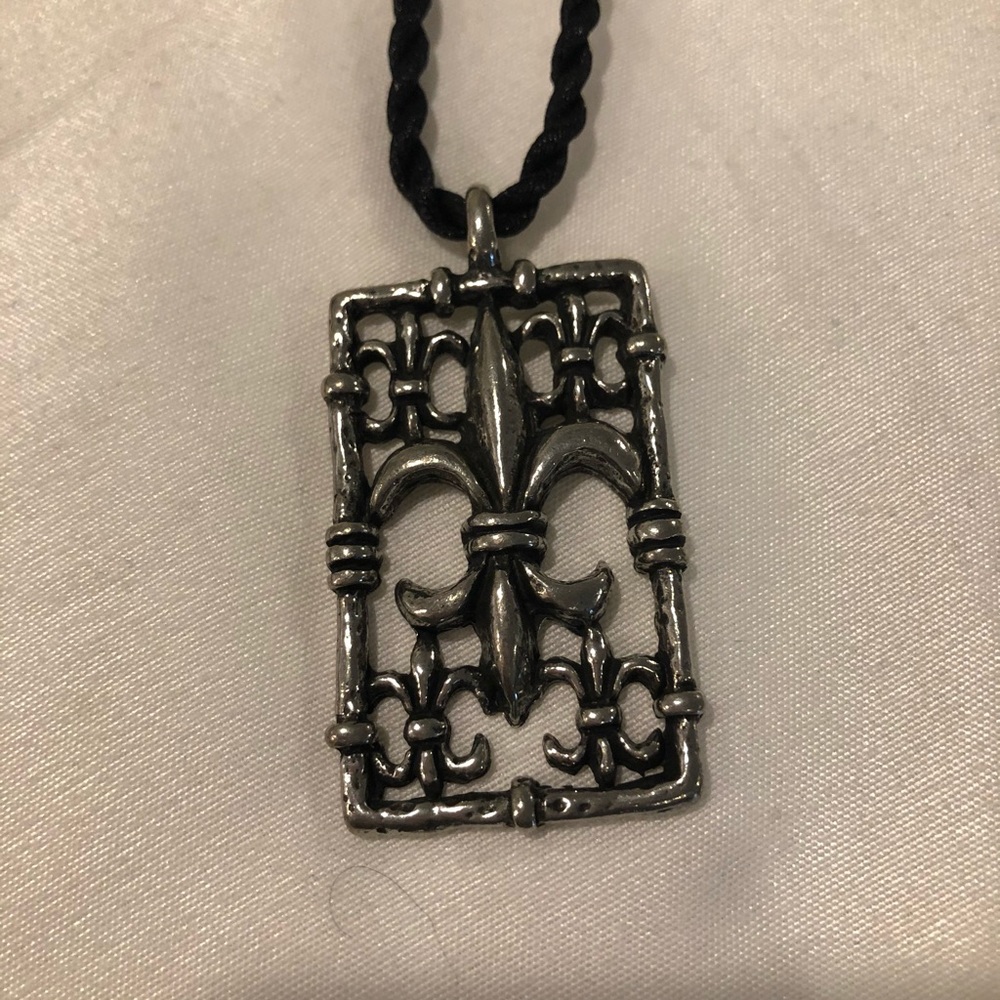 Fleur delis sterling silver pendant